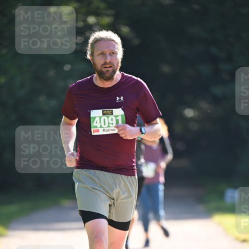 22.09.2024 - 32. Volkslauf durch das schöne Alstertal Dr. Thomas Lammeyer http://msf.ph/oto/7111457 22.09.2024 10:53:03 Laufen 4091 meine-sportfotos.de