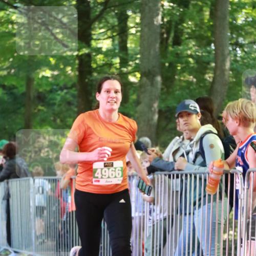 22.09.2024 - 32. Volkslauf durch das schöne Alstertal H.Heesch http://msf.ph/oto/7111488 22.09.2024 10:53:05 Ziel 4035, 4036, 4038, 4170, 4966 meine-sportfotos.de