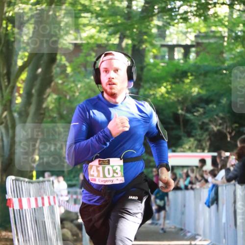 22.09.2024 - 32. Volkslauf durch das schöne Alstertal H.Heesch http://msf.ph/oto/7111950 22.09.2024 10:55:42 Ziel 4042, 4066, 4103, 4155, 4165 meine-sportfotos.de