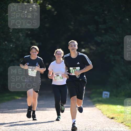 22.09.2024 - 32. Volkslauf durch das schöne Alstertal Dr. Thomas Lammeyer http://msf.ph/oto/7112011 22.09.2024 10:54:31 Laufen 41, 4068, 4067 meine-sportfotos.de