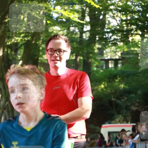 22.09.2024 - 32. Volkslauf durch das schöne Alstertal H.Heesch http://msf.ph/oto/7112025 22.09.2024 10:55:49 Ziel 4066, 4155, 4164, 4165 meine-sportfotos.de