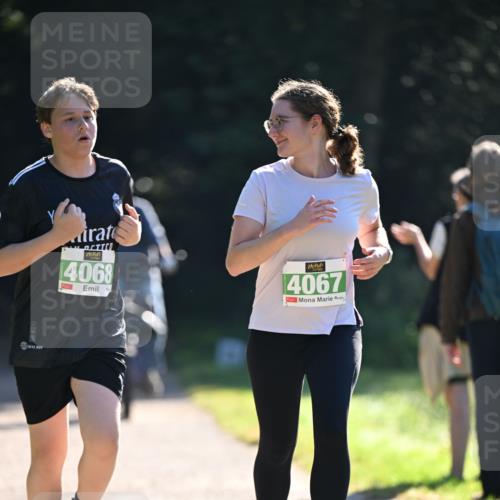 22.09.2024 - 32. Volkslauf durch das schöne Alstertal Dr. Thomas Lammeyer http://msf.ph/oto/7112077 22.09.2024 10:54:35 Laufen 4068, 4067 meine-sportfotos.de