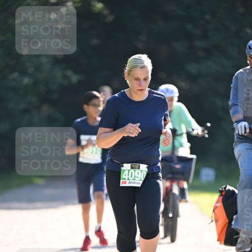 22.09.2024 - 32. Volkslauf durch das schöne Alstertal Dr. Thomas Lammeyer http://msf.ph/oto/7112147 22.09.2024 10:54:39 Laufen 4090 meine-sportfotos.de