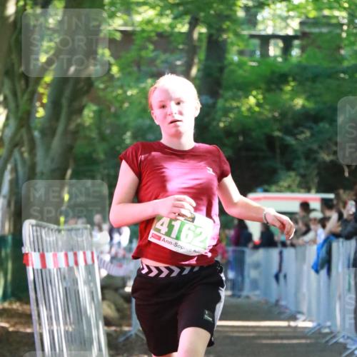 22.09.2024 - 32. Volkslauf durch das schöne Alstertal H.Heesch http://msf.ph/oto/7112160 22.09.2024 10:56:27 Ziel 4065, 4162, 4960 meine-sportfotos.de