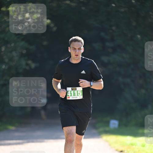 22.09.2024 - 32. Volkslauf durch das schöne Alstertal Dr. Thomas Lammeyer http://msf.ph/oto/7112214 22.09.2024 10:54:45 Laufen 4115 meine-sportfotos.de