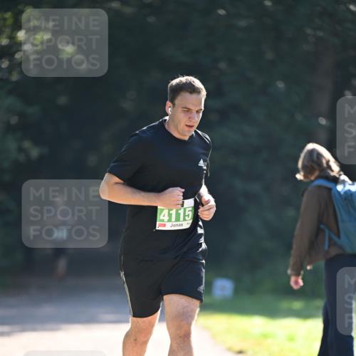 22.09.2024 - 32. Volkslauf durch das schöne Alstertal Dr. Thomas Lammeyer http://msf.ph/oto/7112224 22.09.2024 10:54:46 Laufen 4115 meine-sportfotos.de