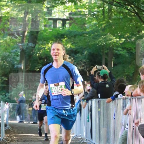 22.09.2024 - 32. Volkslauf durch das schöne Alstertal H.Heesch http://msf.ph/oto/7112262 22.09.2024 10:56:34 Ziel 4008, 4064, 4065, 4960 meine-sportfotos.de