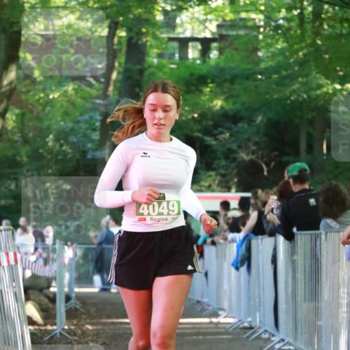 22.09.2024 - 32. Volkslauf durch das schöne Alstertal H.Heesch http://msf.ph/oto/7112589 22.09.2024 10:57:03 Ziel 4049, 4101 meine-sportfotos.de