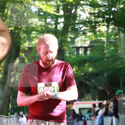 22.09.2024 - 32. Volkslauf durch das schöne Alstertal H.Heesch http://msf.ph/oto/7112673 22.09.2024 10:57:16 Ziel 4091, 4119, 4161 meine-sportfotos.de