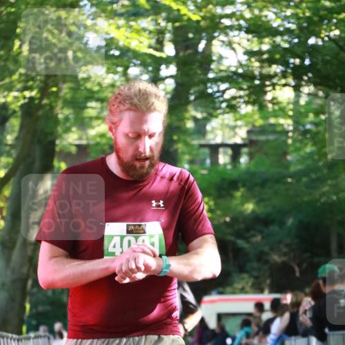 22.09.2024 - 32. Volkslauf durch das schöne Alstertal H.Heesch http://msf.ph/oto/7112680 22.09.2024 10:57:16 Ziel 4091, 4119, 4161 meine-sportfotos.de