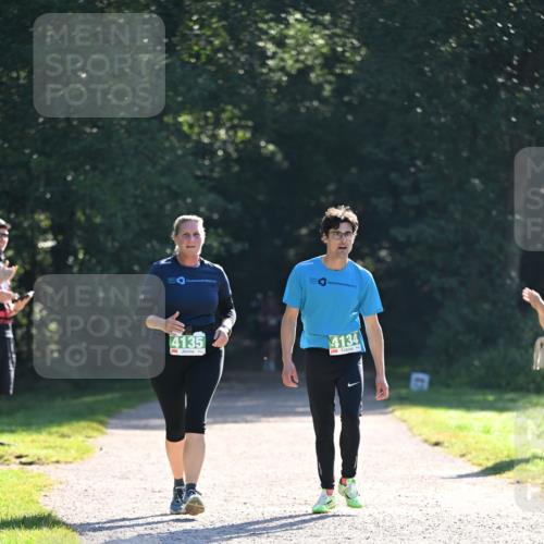 22.09.2024 - 32. Volkslauf durch das schöne Alstertal Dr. Thomas Lammeyer http://msf.ph/oto/7112688 22.09.2024 10:56:20 Laufen 4135, 4134 meine-sportfotos.de