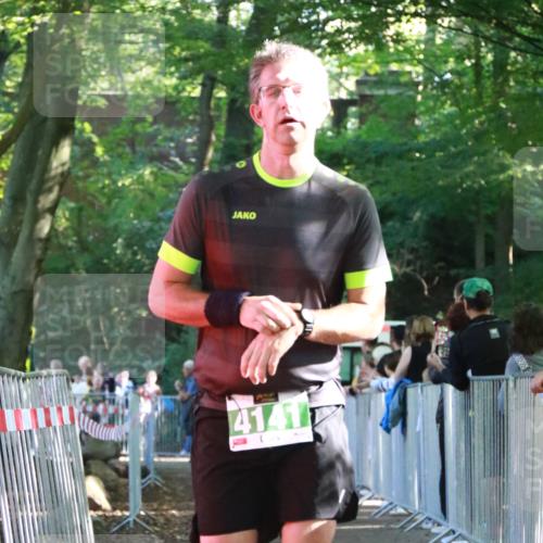 22.09.2024 - 32. Volkslauf durch das schöne Alstertal H.Heesch http://msf.ph/oto/7112782 22.09.2024 10:57:30 Ziel 4141 meine-sportfotos.de