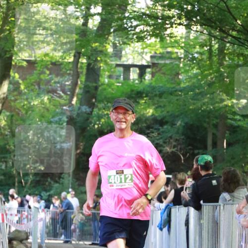 22.09.2024 - 32. Volkslauf durch das schöne Alstertal H.Heesch http://msf.ph/oto/7112844 22.09.2024 10:57:41 Ziel 4012, 4062 meine-sportfotos.de