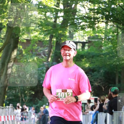 22.09.2024 - 32. Volkslauf durch das schöne Alstertal H.Heesch http://msf.ph/oto/7112876 22.09.2024 10:57:42 Ziel 4012, 4062 meine-sportfotos.de