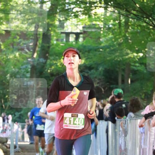 22.09.2024 - 32. Volkslauf durch das schöne Alstertal H.Heesch http://msf.ph/oto/7112904 22.09.2024 10:57:53 Ziel 4056, 4118, 4140, 4957, 4969 meine-sportfotos.de