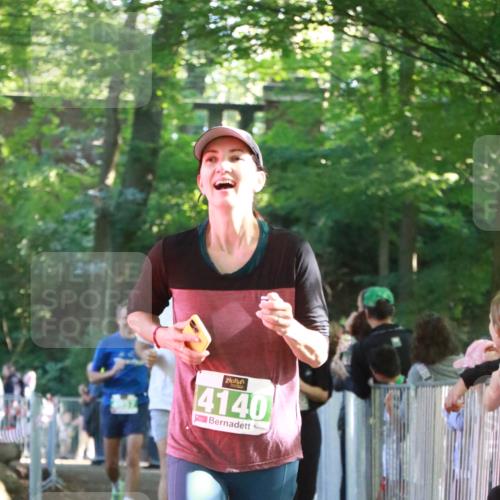 22.09.2024 - 32. Volkslauf durch das schöne Alstertal H.Heesch http://msf.ph/oto/7112926 22.09.2024 10:57:53 Ziel 4056, 4118, 4140, 4957, 4969 meine-sportfotos.de