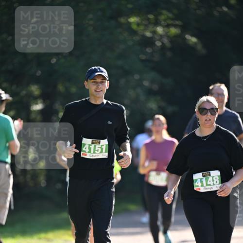 22.09.2024 - 32. Volkslauf durch das schöne Alstertal Dr. Thomas Lammeyer http://msf.ph/oto/7112944 22.09.2024 10:56:55 Laufen 4151, 4148 meine-sportfotos.de