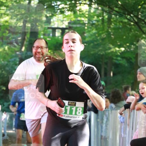 22.09.2024 - 32. Volkslauf durch das schöne Alstertal H.Heesch http://msf.ph/oto/7112952 22.09.2024 10:57:55 Ziel 4055, 4056, 4118, 4140, 4957, 4969 meine-sportfotos.de