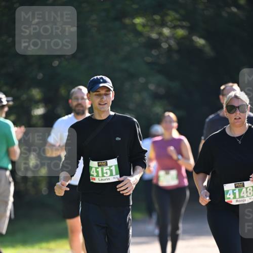 22.09.2024 - 32. Volkslauf durch das schöne Alstertal Dr. Thomas Lammeyer http://msf.ph/oto/7112957 22.09.2024 10:56:56 Laufen 4151, 4148 meine-sportfotos.de