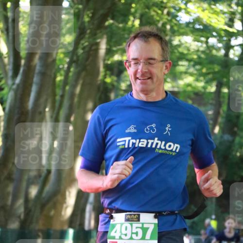 22.09.2024 - 32. Volkslauf durch das schöne Alstertal H.Heesch http://msf.ph/oto/7112993 22.09.2024 10:57:58 Ziel 4055, 4056, 4118, 4140, 4957, 4969 meine-sportfotos.de