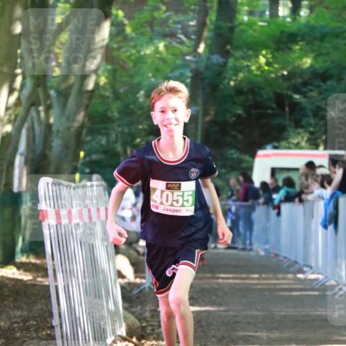 22.09.2024 - 32. Volkslauf durch das schöne Alstertal H.Heesch http://msf.ph/oto/7113029 22.09.2024 10:58:01 Ziel 4055, 4056, 4100, 4118, 4957, 4969 meine-sportfotos.de