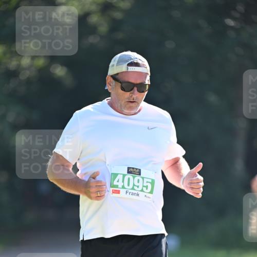22.09.2024 - 32. Volkslauf durch das schöne Alstertal Dr. Thomas Lammeyer http://msf.ph/oto/7113041 22.09.2024 10:57:05 Laufen 4095 meine-sportfotos.de
