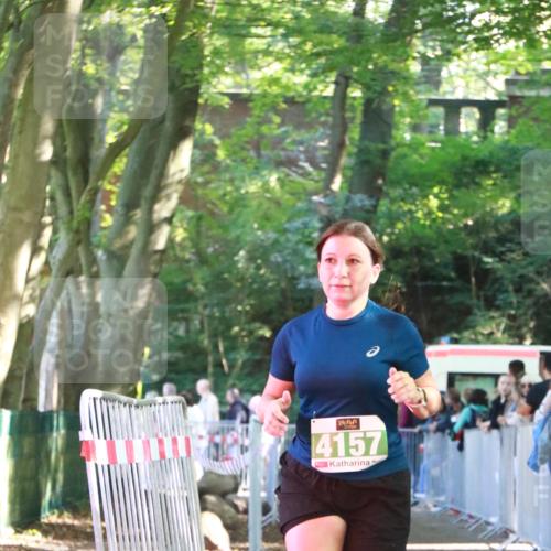 22.09.2024 - 32. Volkslauf durch das schöne Alstertal H.Heesch http://msf.ph/oto/7113104 22.09.2024 10:58:08 Ziel 4100, 4157 meine-sportfotos.de