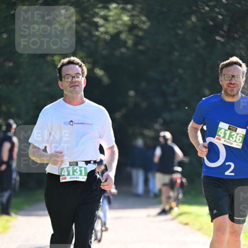 22.09.2024 - 32. Volkslauf durch das schöne Alstertal Dr. Thomas Lammeyer http://msf.ph/oto/7113148 22.09.2024 10:57:59 Laufen 4136, 4131, 2 meine-sportfotos.de