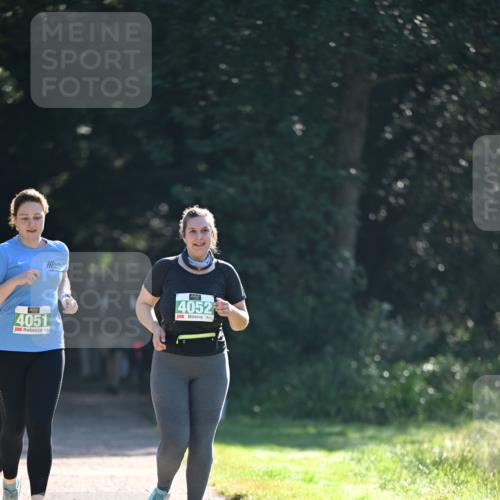 22.09.2024 - 32. Volkslauf durch das schöne Alstertal Dr. Thomas Lammeyer http://msf.ph/oto/7113180 22.09.2024 10:58:24 Laufen 4051, 4052 meine-sportfotos.de