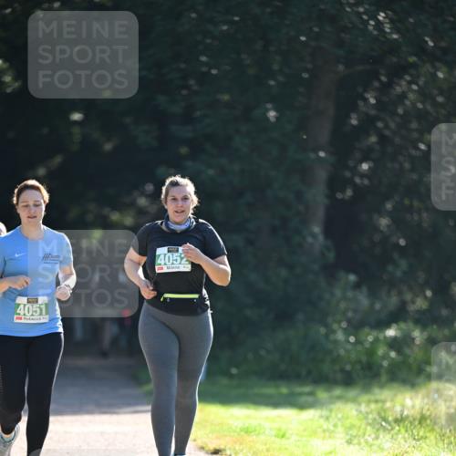 22.09.2024 - 32. Volkslauf durch das schöne Alstertal Dr. Thomas Lammeyer http://msf.ph/oto/7113184 22.09.2024 10:58:25 Laufen 4051, 4052 meine-sportfotos.de