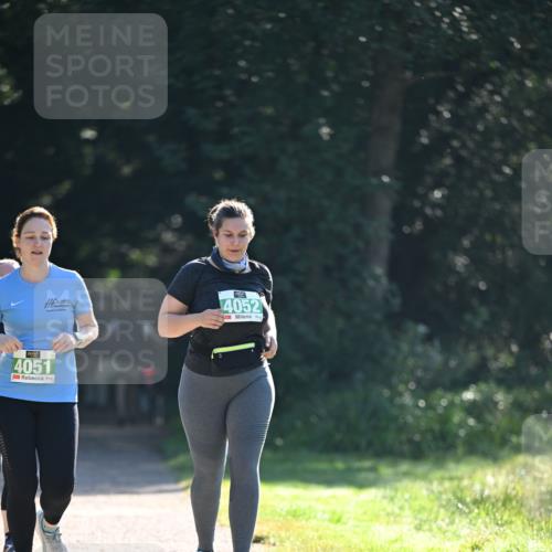 22.09.2024 - 32. Volkslauf durch das schöne Alstertal Dr. Thomas Lammeyer http://msf.ph/oto/7113193 22.09.2024 10:58:25 Laufen 4052, 4051 meine-sportfotos.de