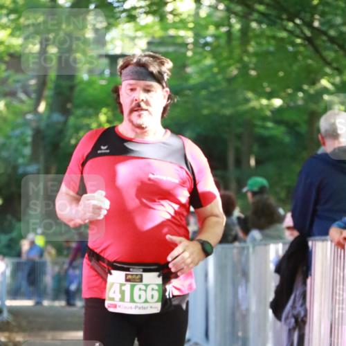 22.09.2024 - 32. Volkslauf durch das schöne Alstertal H.Heesch http://msf.ph/oto/7113217 22.09.2024 10:58:31 Ziel 4166 meine-sportfotos.de