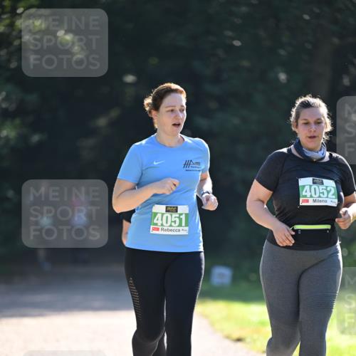 22.09.2024 - 32. Volkslauf durch das schöne Alstertal Dr. Thomas Lammeyer http://msf.ph/oto/7113224 22.09.2024 10:58:27 Laufen 4051, 4052 meine-sportfotos.de