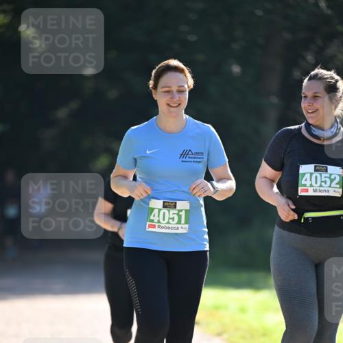 22.09.2024 - 32. Volkslauf durch das schöne Alstertal Dr. Thomas Lammeyer http://msf.ph/oto/7113237 22.09.2024 10:58:28 Laufen 4051, 4052 meine-sportfotos.de