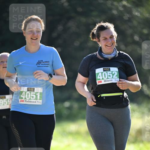 22.09.2024 - 32. Volkslauf durch das schöne Alstertal Dr. Thomas Lammeyer http://msf.ph/oto/7113247 22.09.2024 10:58:29 Laufen 4052, 959, 4051, 0 meine-sportfotos.de