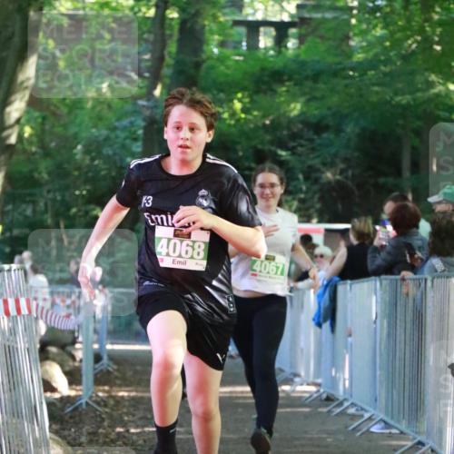 22.09.2024 - 32. Volkslauf durch das schöne Alstertal H.Heesch http://msf.ph/oto/7113262 22.09.2024 10:59:06 Ziel 4067, 4068, 4089 meine-sportfotos.de