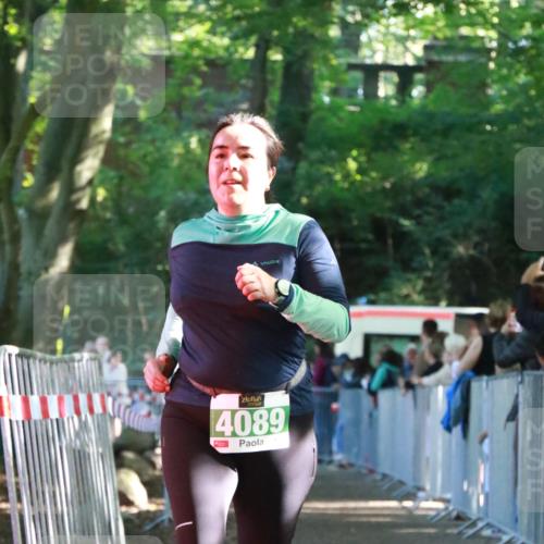 22.09.2024 - 32. Volkslauf durch das schöne Alstertal H.Heesch http://msf.ph/oto/7113345 22.09.2024 10:59:11 Ziel 4067, 4068, 4089 meine-sportfotos.de