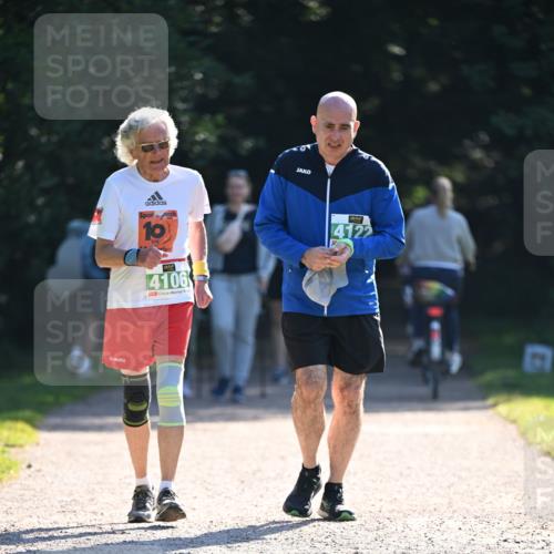 22.09.2024 - 32. Volkslauf durch das schöne Alstertal Dr. Thomas Lammeyer http://msf.ph/oto/7113422 22.09.2024 10:59:20 Laufen 10, 4106, 4122 meine-sportfotos.de