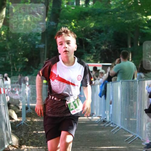 22.09.2024 - 32. Volkslauf durch das schöne Alstertal H.Heesch http://msf.ph/oto/7113436 22.09.2024 10:59:31 Ziel 4112, 4167 meine-sportfotos.de