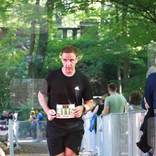 22.09.2024 - 32. Volkslauf durch das schöne Alstertal H.Heesch http://msf.ph/oto/7113584 22.09.2024 10:59:56 Ziel 4014, 4115 meine-sportfotos.de