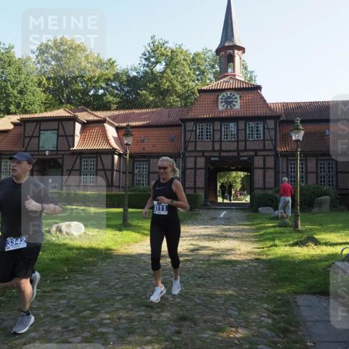 22.09.2024 - 32. Volkslauf durch das schöne Alstertal Miley Keyser http://msf.ph/oto/7134452 22.09.2024 11:00:13 Laufen 3342, 3111, 4757 meine-sportfotos.de
