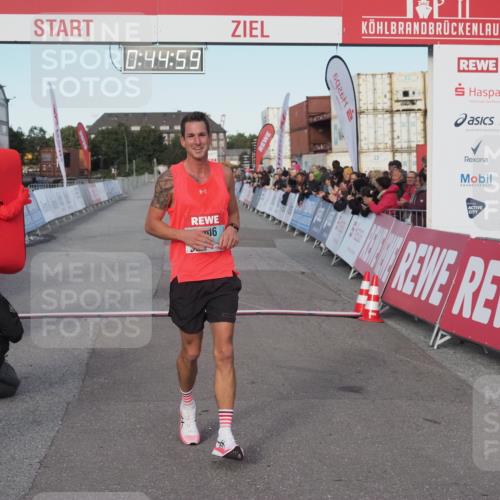 03.10.2024 - Köhlbrandbrückenlauf KatJ http://msf.ph/oto/7137987 03.10.2024 09:44:47 Ziel 1006 meine-sportfotos.de