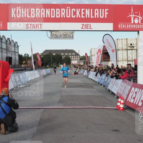 03.10.2024 - Köhlbrandbrückenlauf KatJ http://msf.ph/oto/7137999 03.10.2024 09:45:01 Ziel 1011, 1099 meine-sportfotos.de