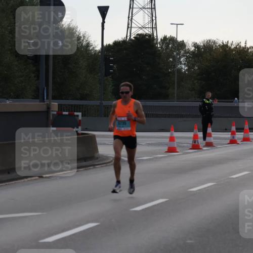 03.10.2024 - Köhlbrandbrückenlauf Luisa Fischer http://msf.ph/oto/7138079 03.10.2024 09:08:24 Position 3 3735 meine-sportfotos.de