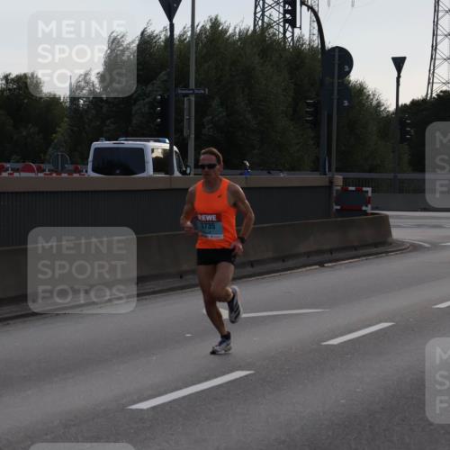 03.10.2024 - Köhlbrandbrückenlauf Luisa Fischer http://msf.ph/oto/7138094 03.10.2024 09:08:27 Position 3 3735 meine-sportfotos.de