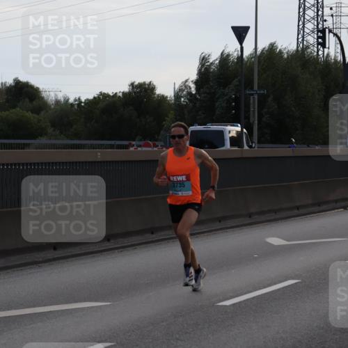 03.10.2024 - Köhlbrandbrückenlauf Luisa Fischer http://msf.ph/oto/7138098 03.10.2024 09:08:27 Position 3 3735 meine-sportfotos.de