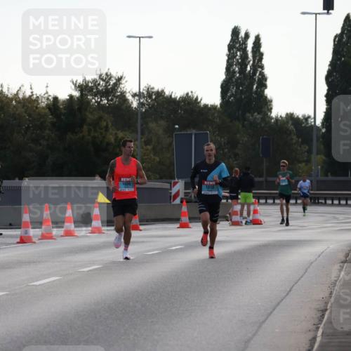 03.10.2024 - Köhlbrandbrückenlauf Luisa Fischer http://msf.ph/oto/7138112 03.10.2024 09:09:00 Position 3 1006, 1010 meine-sportfotos.de