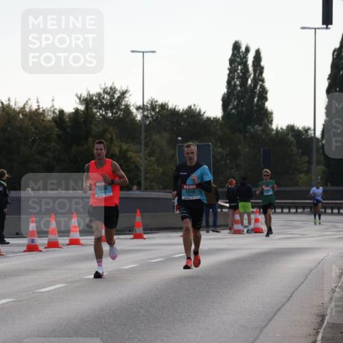 03.10.2024 - Köhlbrandbrückenlauf Luisa Fischer http://msf.ph/oto/7138114 03.10.2024 09:09:02 Position 3 1006, 1010 meine-sportfotos.de