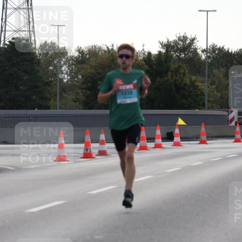 03.10.2024 - Köhlbrandbrückenlauf Luisa Fischer http://msf.ph/oto/7138127 03.10.2024 09:09:16 Position 3 1038, 1012 meine-sportfotos.de