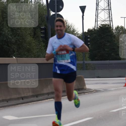 03.10.2024 - Köhlbrandbrückenlauf Luisa Fischer http://msf.ph/oto/7138140 03.10.2024 09:09:29 Position 3 1012 meine-sportfotos.de